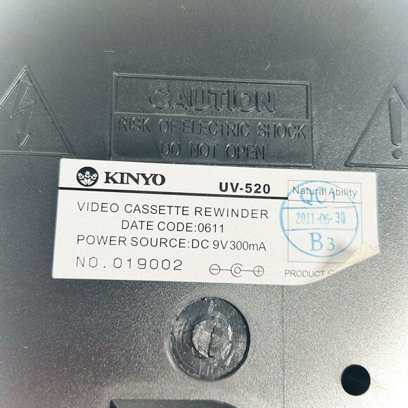 KINYO UV 520 VHS Video Cassette Tape Rewinder VCR Silver Auto-Stop/Eject *READ* - Picture 11 of 16